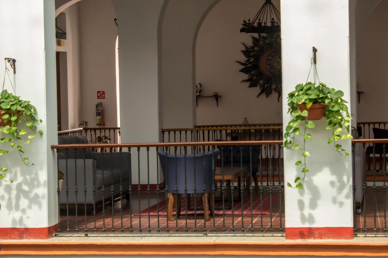 Hotel Real De Castilla Colonial Гвадалахара Экстерьер фото
