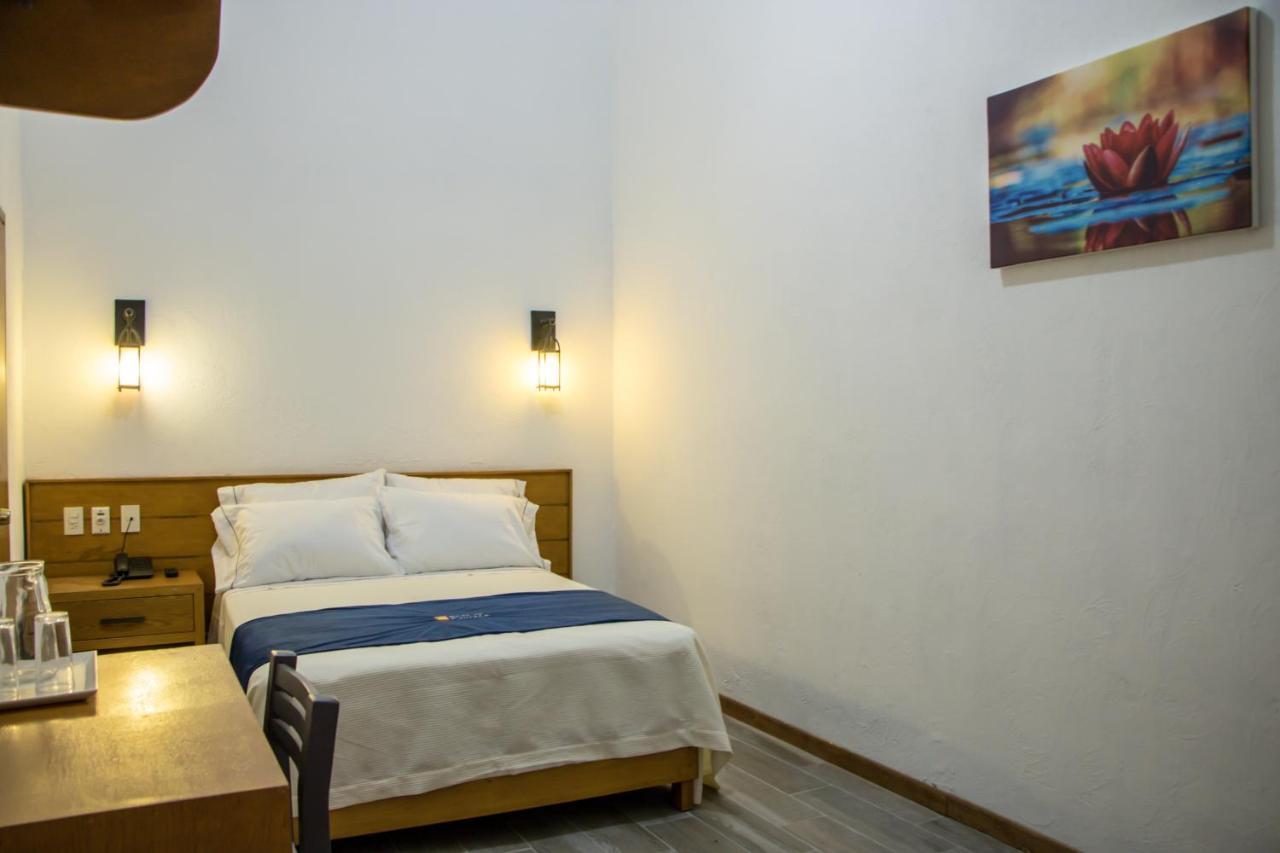 Hotel Real De Castilla Colonial Гвадалахара Экстерьер фото