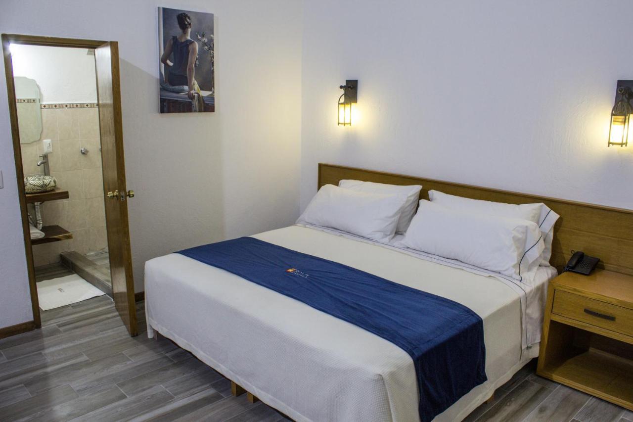 Hotel Real De Castilla Colonial Гвадалахара Экстерьер фото